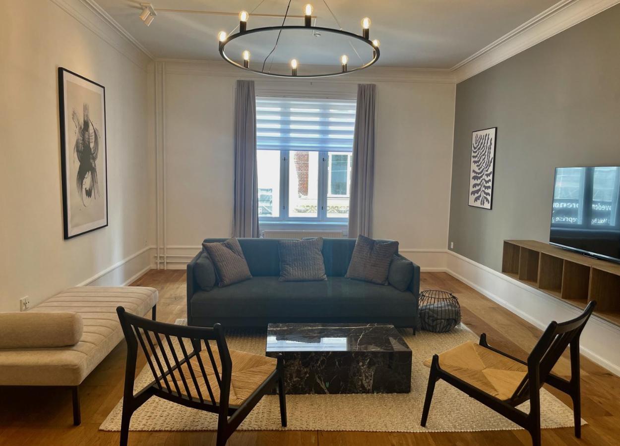 Beautiful 3 Bedroom Flat Next To The Marble Church København Ngoại thất bức ảnh