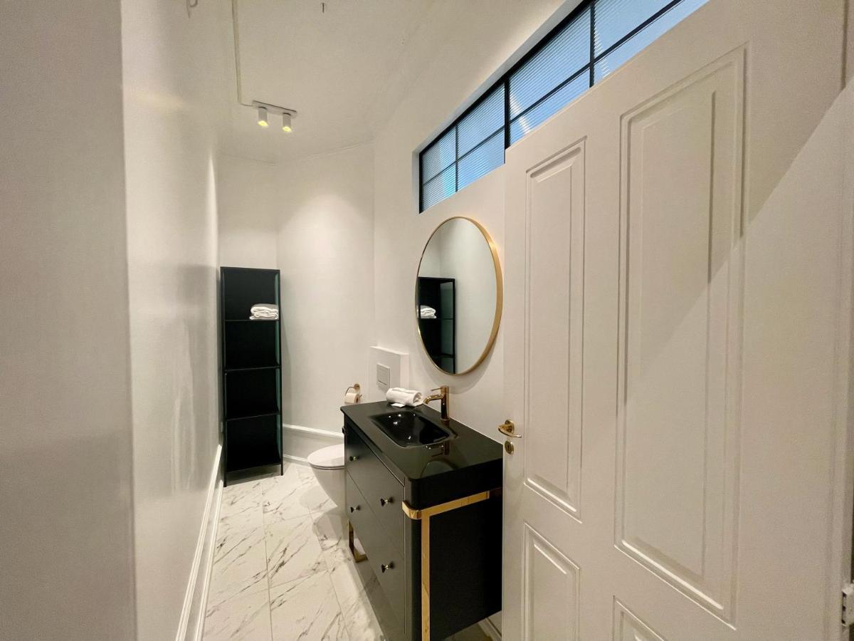 Beautiful 3 Bedroom Flat Next To The Marble Church København Ngoại thất bức ảnh