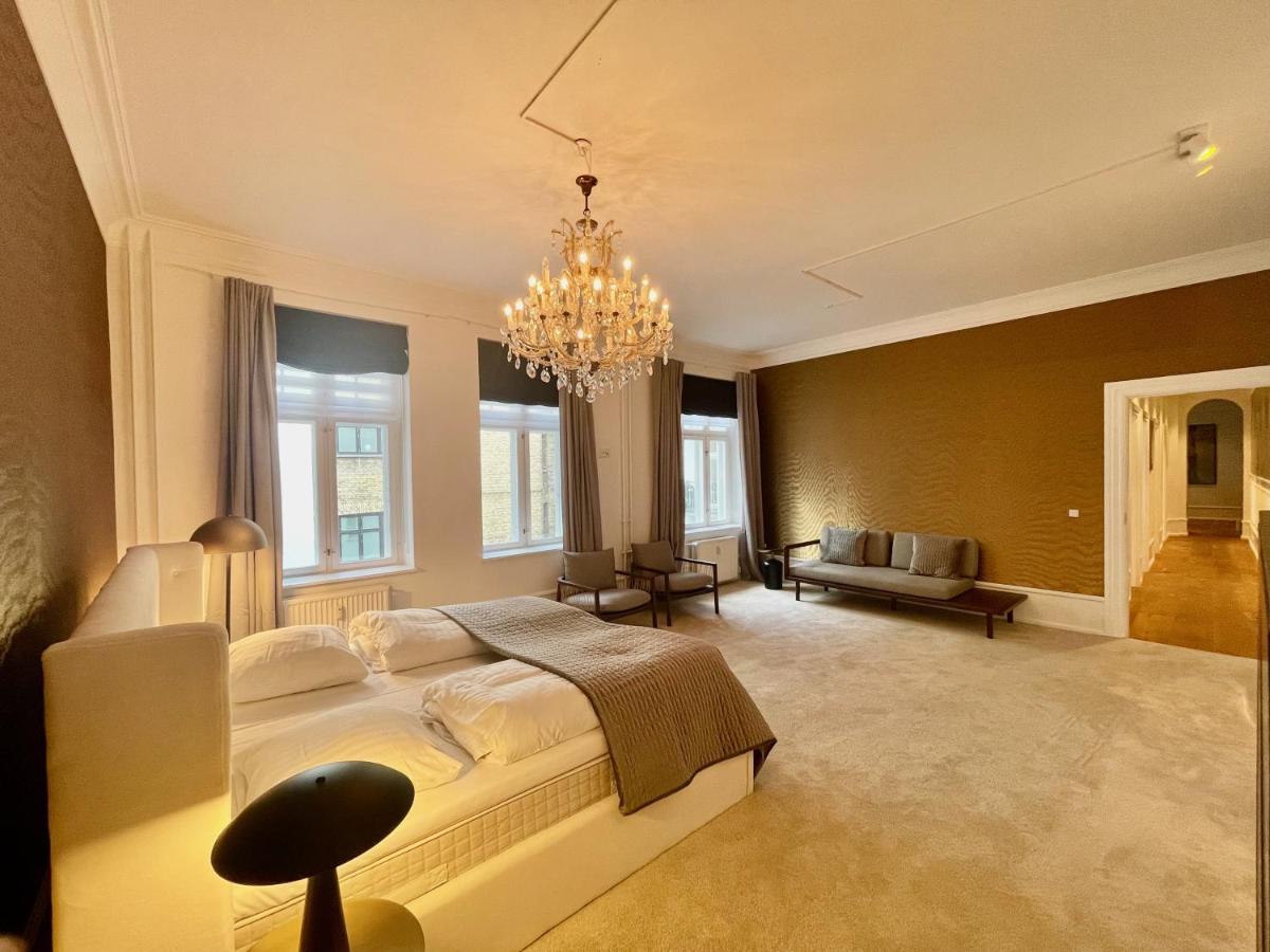 Beautiful 3 Bedroom Flat Next To The Marble Church København Ngoại thất bức ảnh