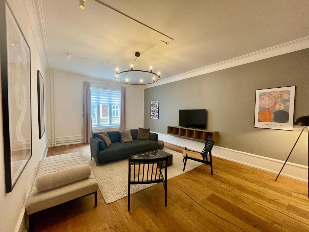 Beautiful 3 Bedroom Flat Next To The Marble Church København Ngoại thất bức ảnh